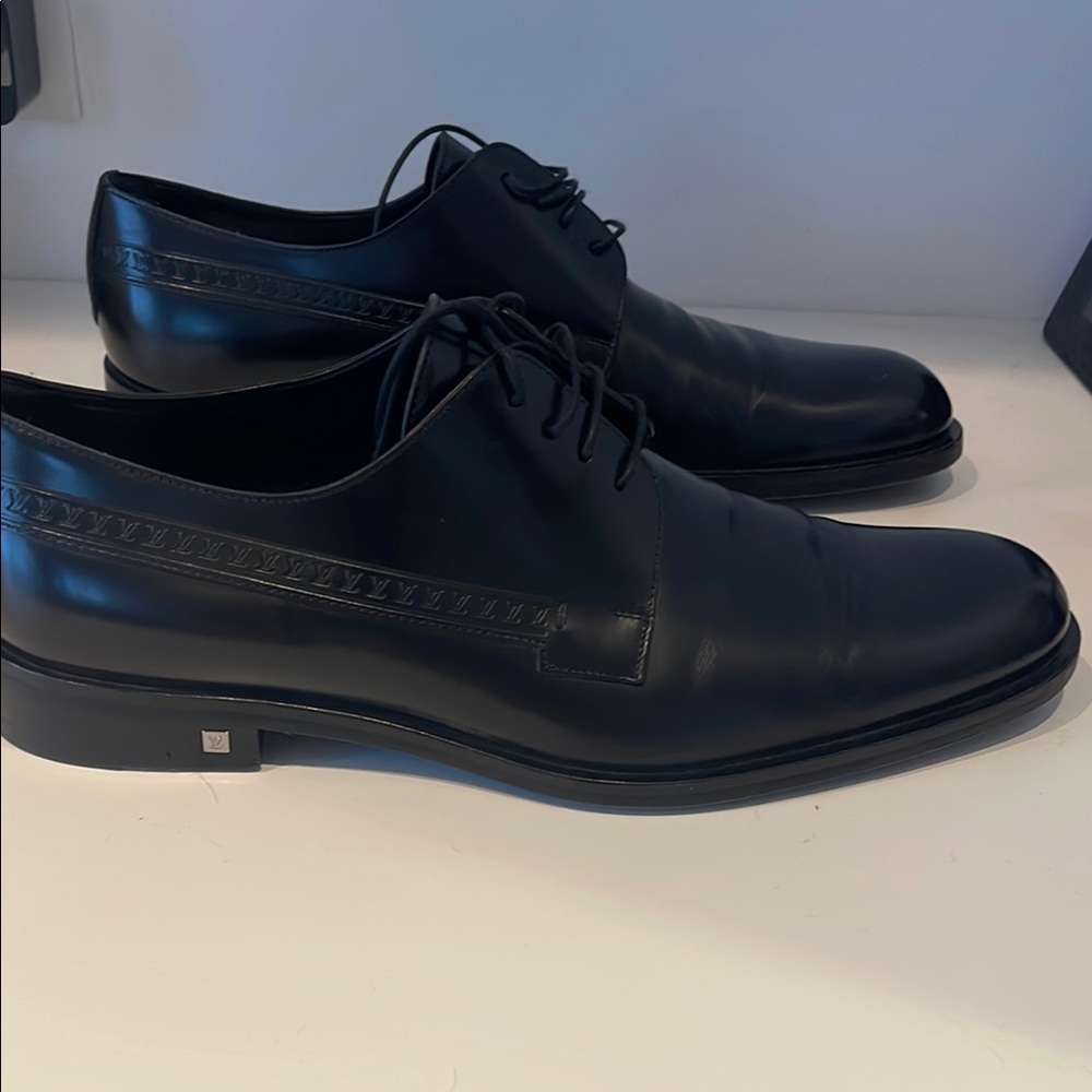 Louis Vuitton Men's Black Dressy Louis Vuitton Leather Shoes - Picture 4 of 7